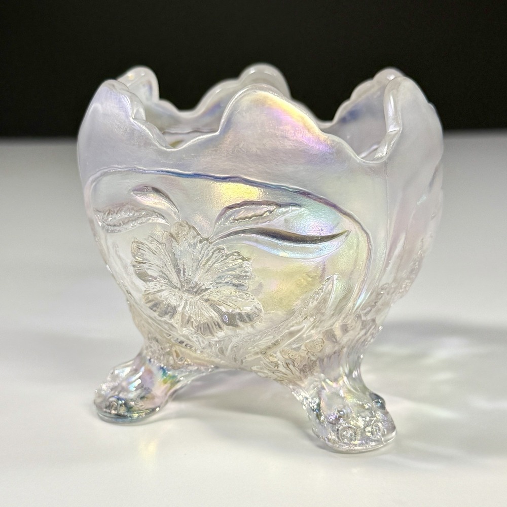 VTG Imperial Glass Everglades White Iridescent 3 Footed Bowl 3" Floral Lion Feet - Picture 5 of 10